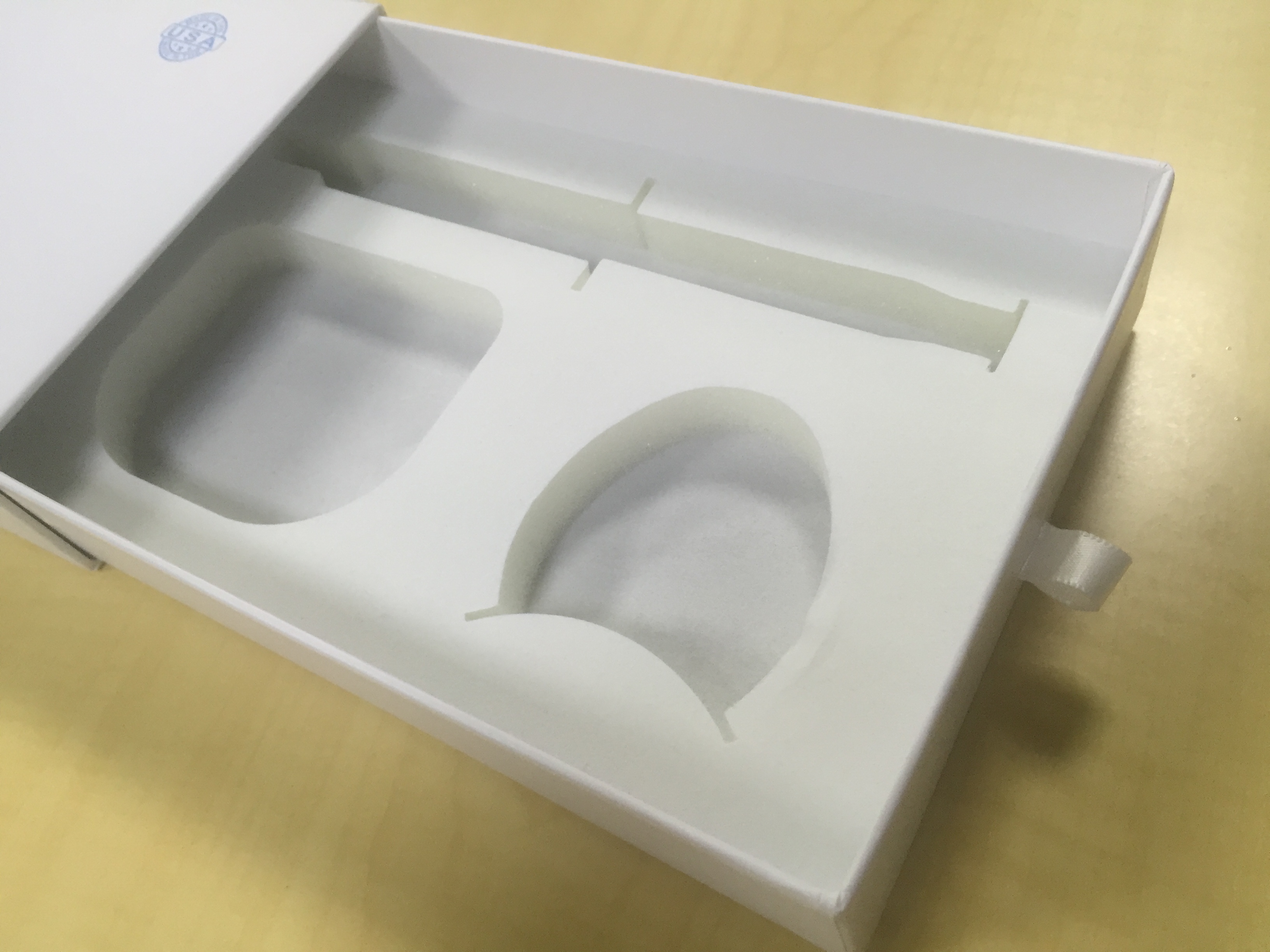 知道用數(shù)碼打樣給化妝品精品盒定制打樣成本低，沒想到這么低