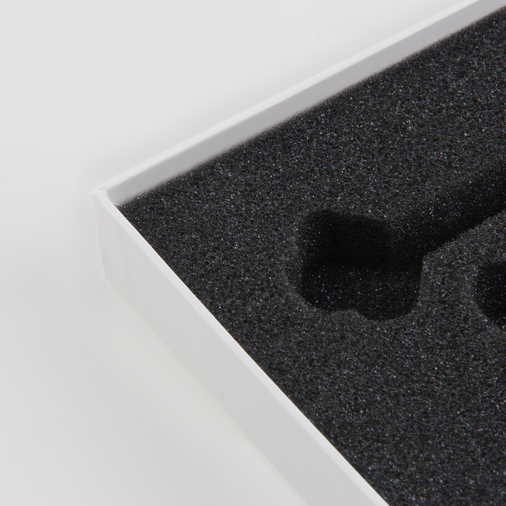 為什么電子煙包裝盒設(shè)計搭配天地蓋+海綿這么常見 為什么電子煙包裝盒設(shè)計搭配天地蓋+海綿這么常見